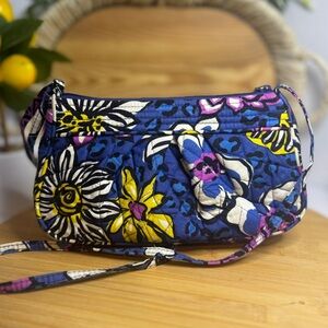 Vera Bradley African Violet Iconic on the Go Crossbody Bramble Bag Like New